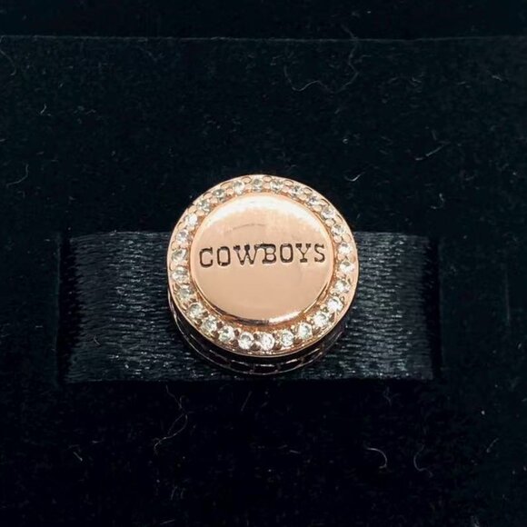 ✨🔥 PANDORA Dallas Cowboys Charm - Picture 2 of 4